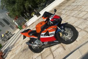 Honda cbr 954 rr fireblade anno 2002