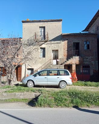 Fabbricato abitazione da ristrutturare