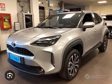 Musata completa toyota yaris cross dal 2022 in poi