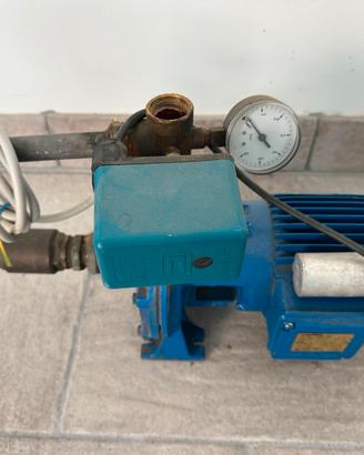 Pompa elettrica marca Calpeda