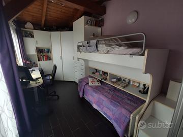 Cameretta a Ponte con cuccette e scrivania