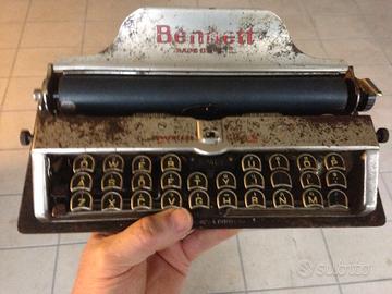 Macchina per  scrivere