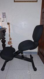 Sedia ergonomica posturale per inginocchiarsi