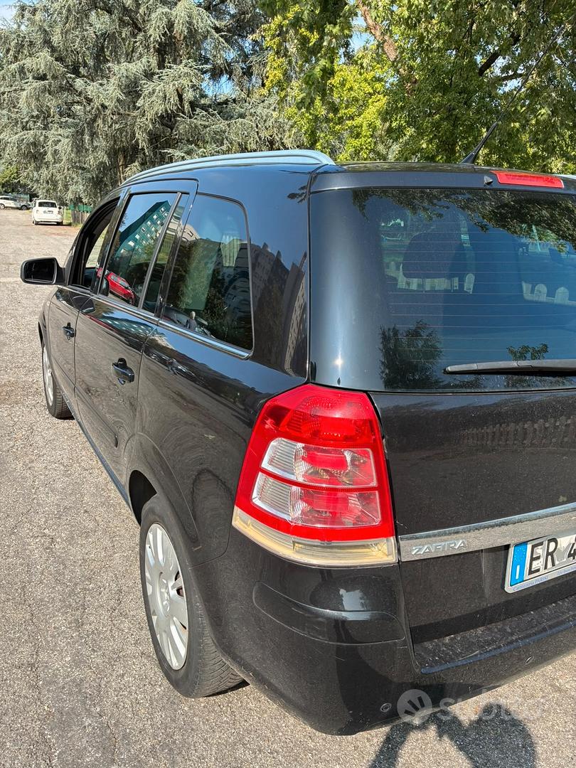 Opel Zafira 2013 photo 3