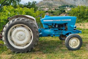 Ford 4000