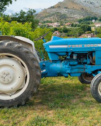 Ford 4000