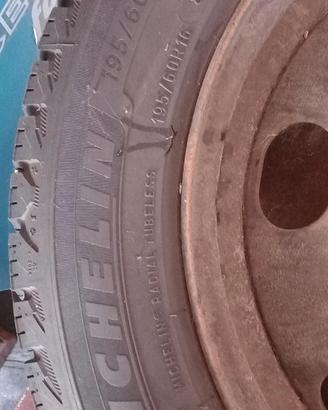 4 gomme termiche 195/60R16