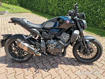 Honda CB1000R black edition