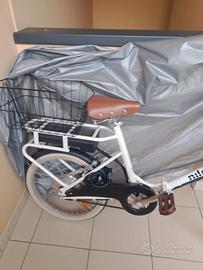 bicicletta elettrica con pedalata assistita 