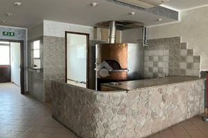 NEGOZIO A SAN FRANCESCO AL CAMPO