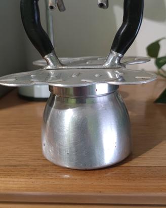 Caffettiera vintage italiana

Moka caffè espresso 