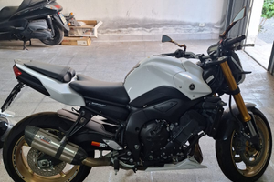 Yamaha FZ8 800cc