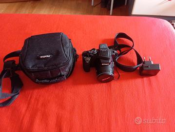 macchina fotografica Nikon coolpix p500