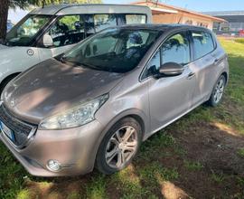 Peugeot 208 1.2 VTi - 2012