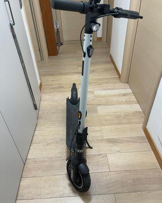 Monopattino Audi Kickscooter Max