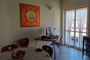 Casa con terrazza e ufficio sottostante a Bovalino
