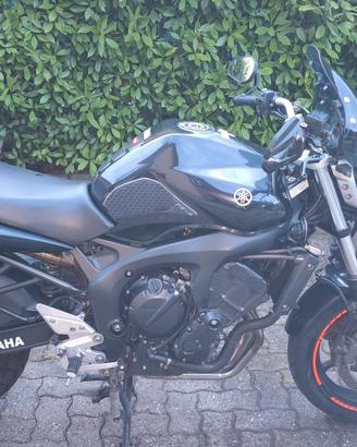 Yamaha FZ6 anno 2005