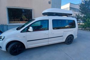 caddy maxi metano 7 posti
