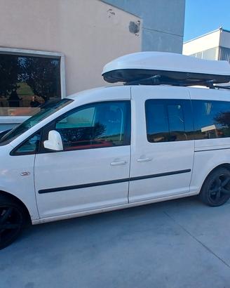caddy maxi metano 7 posti