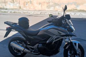 Honda nx 750 x 