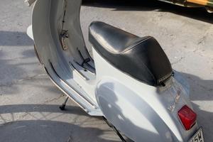 VESPA 50 L - pronto uso - ribassata