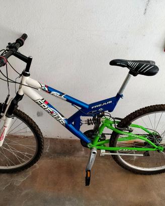 Mountain Bike Full Suspension