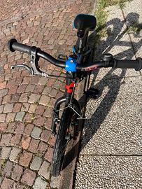 Bicicletta Cube 160 Acid