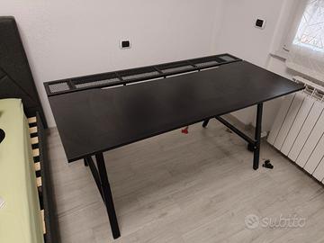 Scrivania IKEA UTESPELARE + SEDIA STYRSPEL