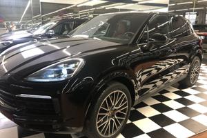 PORSCHE Cayenne 3.0 V6
