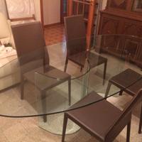 tavolo in vetro 