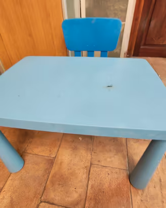 tavolino e sedia ikea