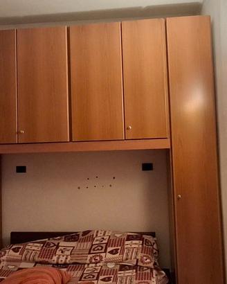 Armadio a ponte e armadio  3 porte con specchio