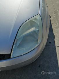 Proiettore sinistro FORD FIESTA del 2004