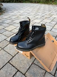 Dr . Martens