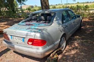 mercedes 300 berlina 