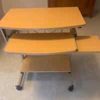 Scrivania per laptop/PC