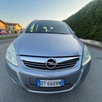Opel Zafira 1.8 16V VVT Club