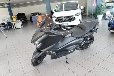 Yamaha TMAX 560