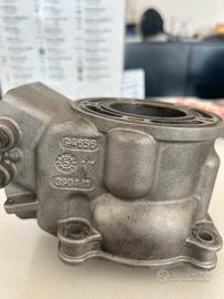 Cilindro husqvarna 125 7 t lavorato ma grippato