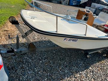 Barca Dory 13 20cv 4t e carrello da revisionare