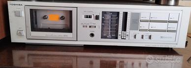 Lettore audiocassette vintage marca TOSHIBA