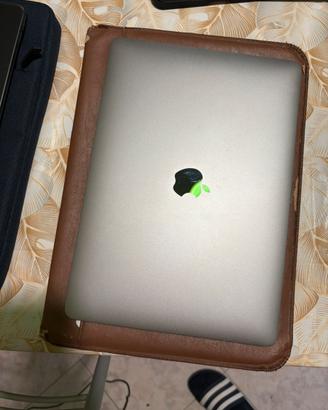 Macbook Pro 13”