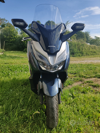 Scooter Honda Forza 300