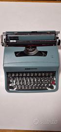 Macchina da scrivere Olivetti Lettera 32 vintage