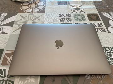 MacBook Pro 13''