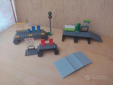 LEGO TRENO - 3 PENSILINE + PASS. LIVELLO