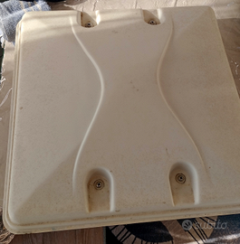 Oblò per camper e roulotte 40 x 40 con zanzariera