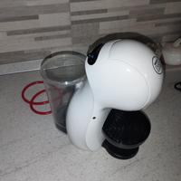 macchina da caffè nescafe  dolce gusto 