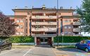 2-locali-in-recente-costruzione-classe-b-con-terr