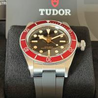 Tudor Black Bay Red